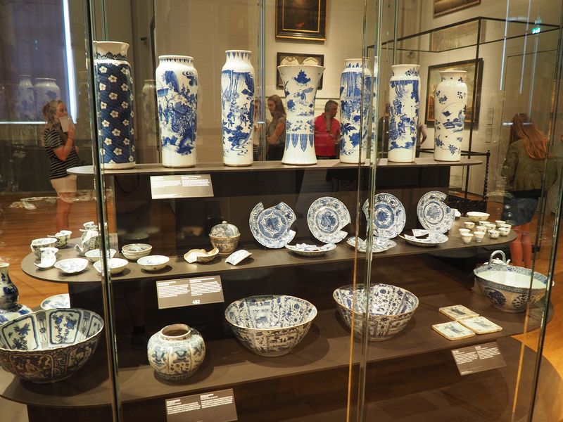 Dutch porcelain found in a shipwreck