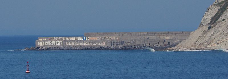 Basque graffiti on the sea wall