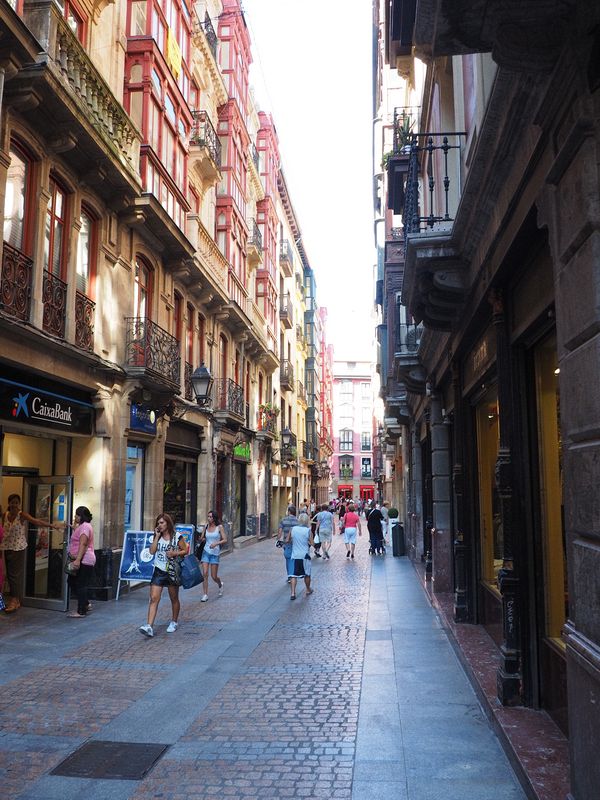 Narrow streets have lots of shade