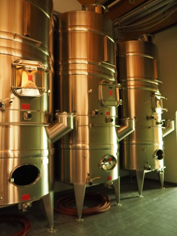 Stainless steel tanks