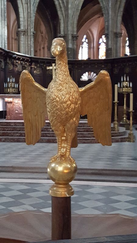 A golden bird