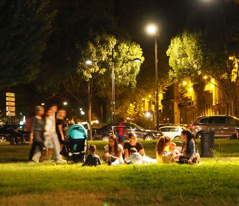 One of many families enjoying the park next to the quay