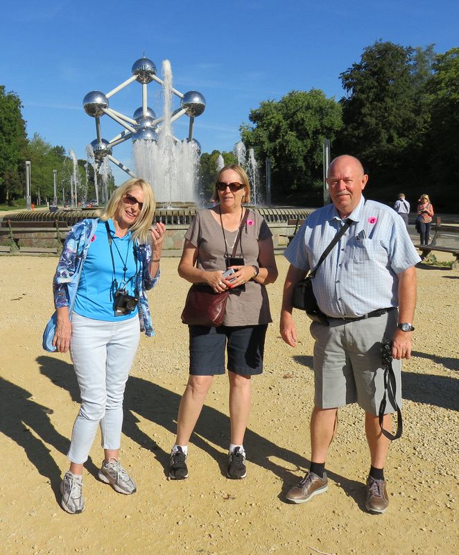 Eloise, June, and Pete near the Atomium