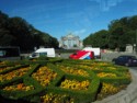 Garden in a roundabout near the Arch