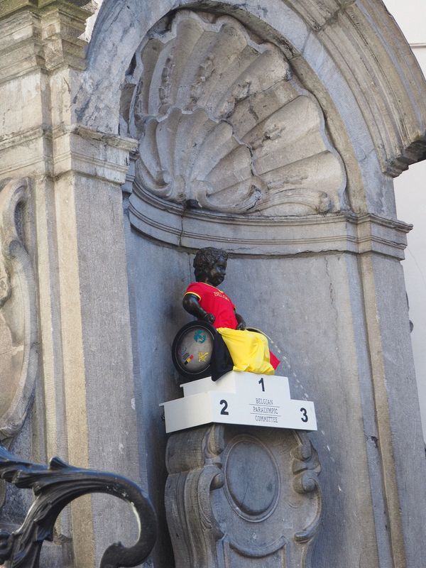 Mannekin Pis dressed in a wheelchair for charity