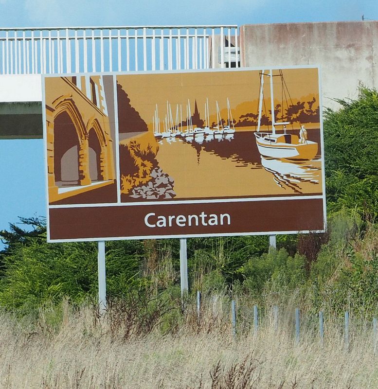 Tourist sign alongside the road - 5