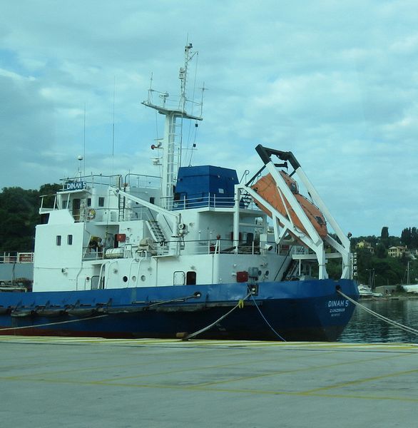 This ship is ready to shoot its life boat straight down