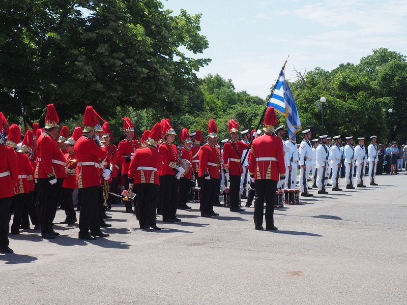 A band and Navy sailors