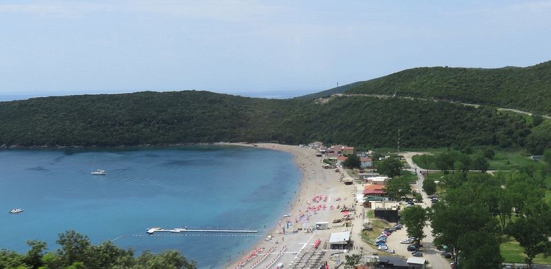 A nice beach on the way back to Kotor