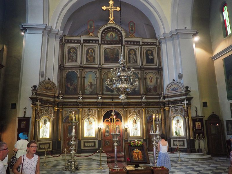 Altar screen