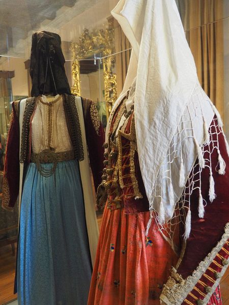 Traditional dress for women