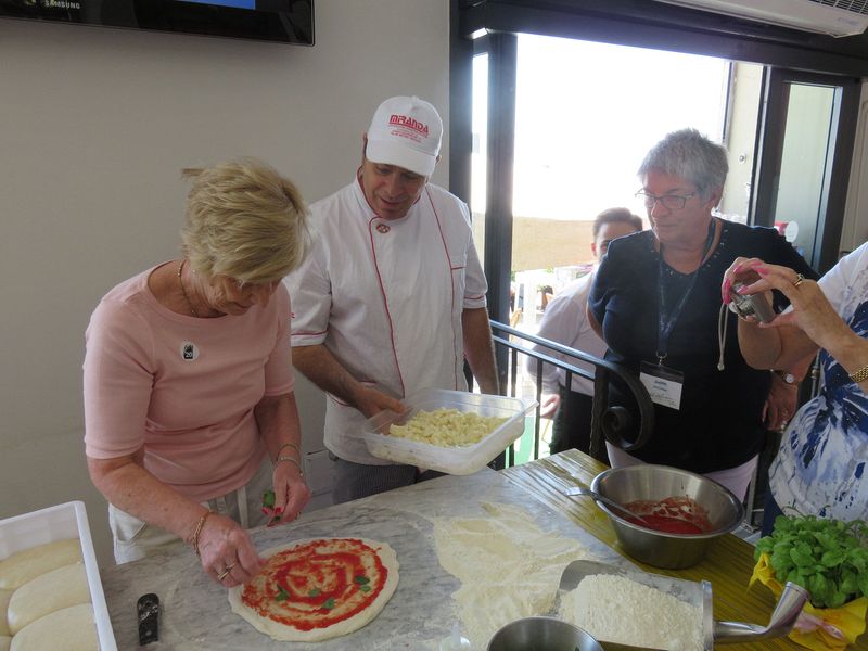 This tour learns how to make pizza in the Neapolitan style