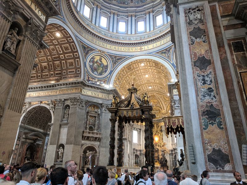 Chancery including the papal altar and baldacchino