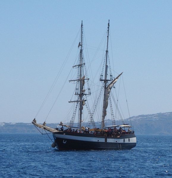 Sailing ship for touring