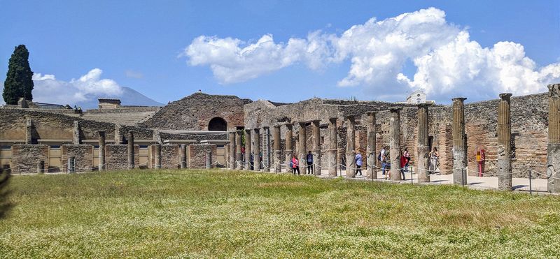 Entering Pompeii at the Quadraporticus