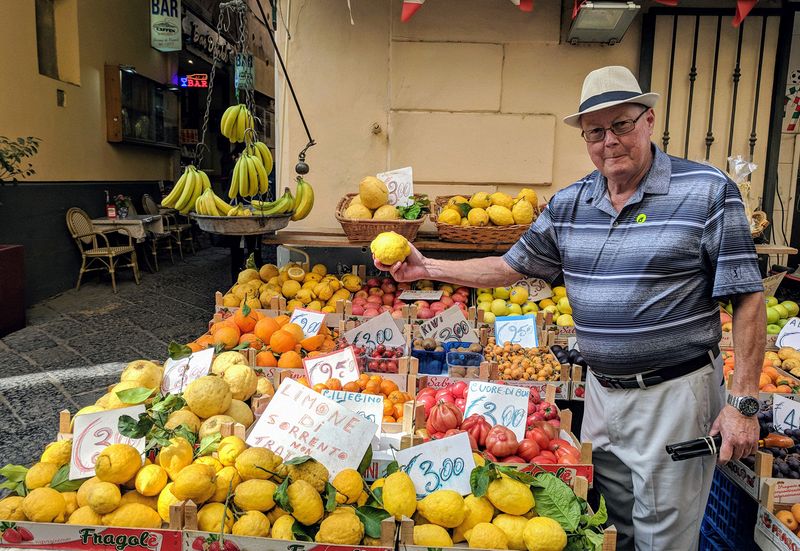 Sorrento lemon for limoncello