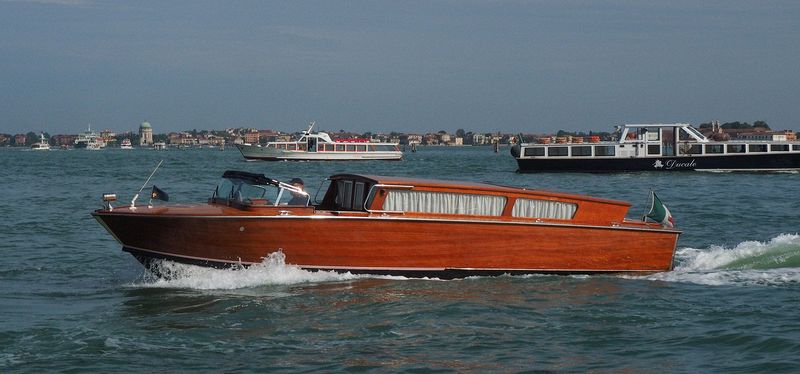 A pretty water taxi