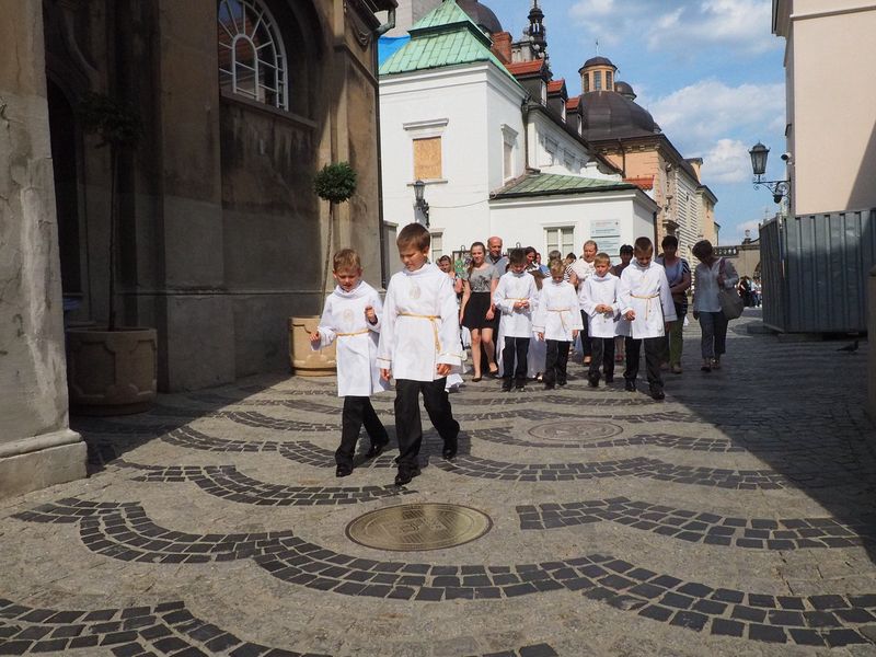 Children dressed up for their First Communion