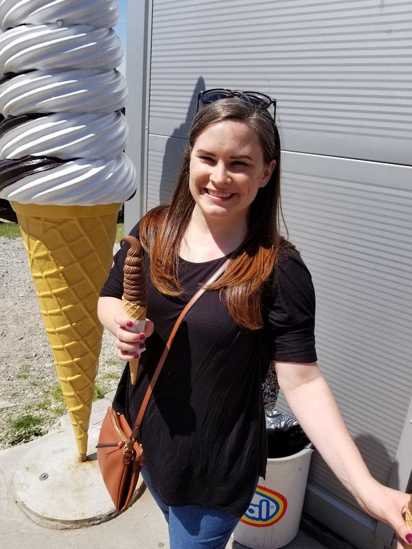 Jessica likes her ice cream