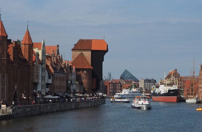 The Motlawa River with a medieval crane