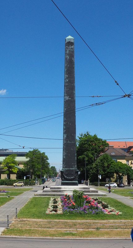 Karolinenplatz Obelisk