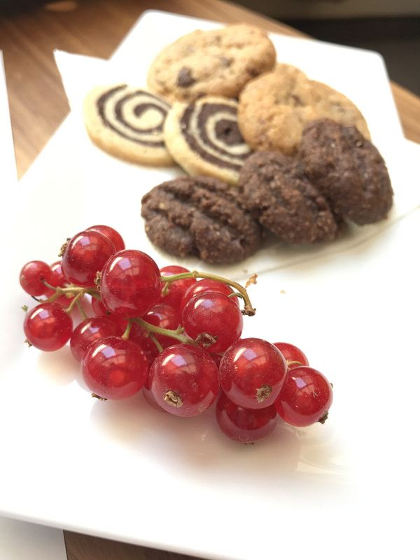 Berries and cookies in our hotel room