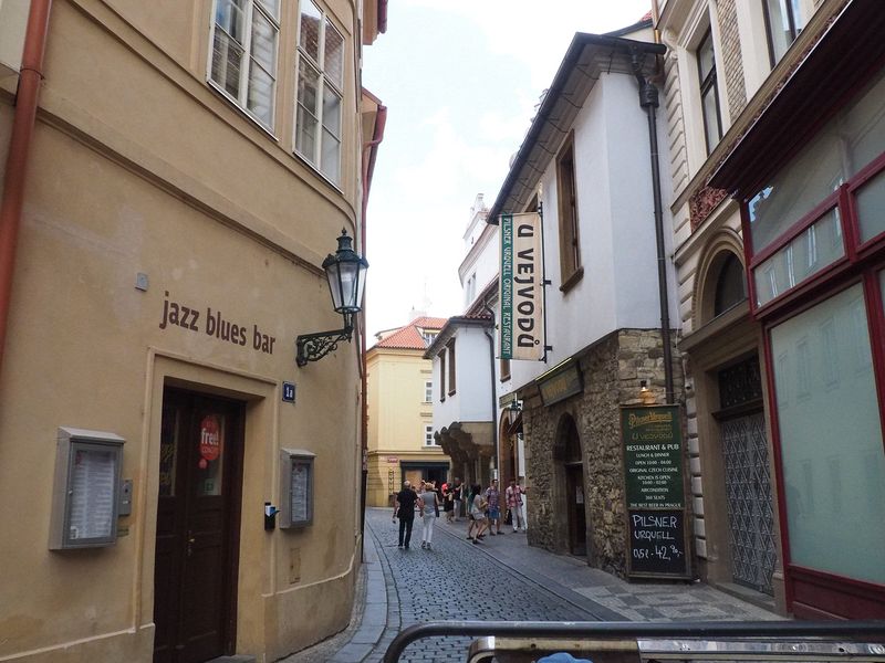 Very narrow streets