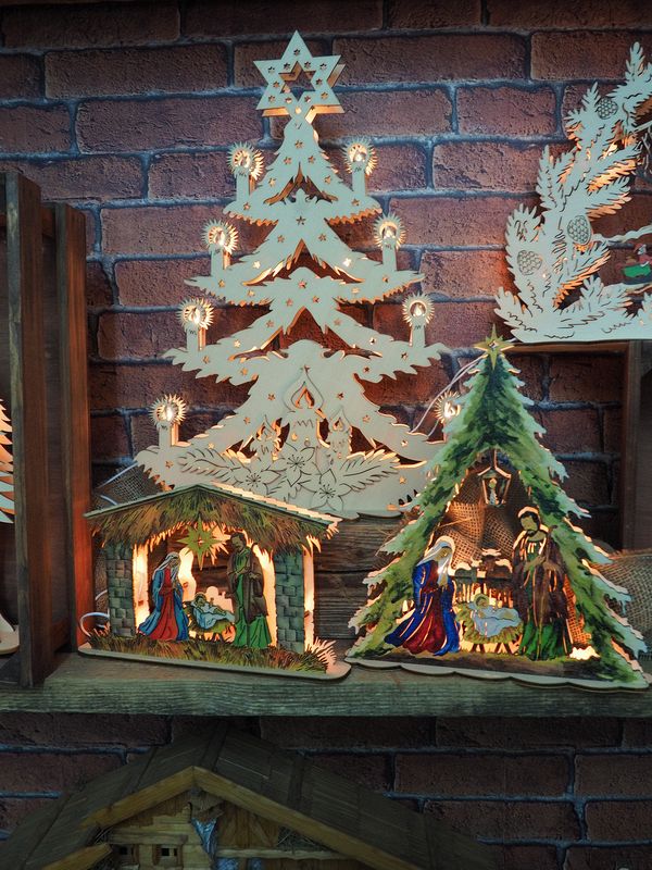 Wooden Christmas scenes