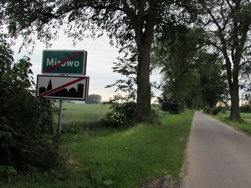 Leaving Mirowo