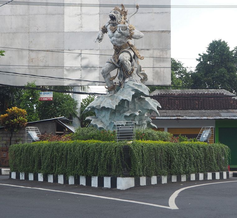 Monkey god traffic island