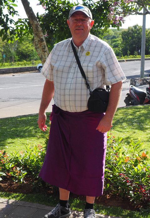 Pete has to cover his legs to get into the Uluwatu Temple grounds