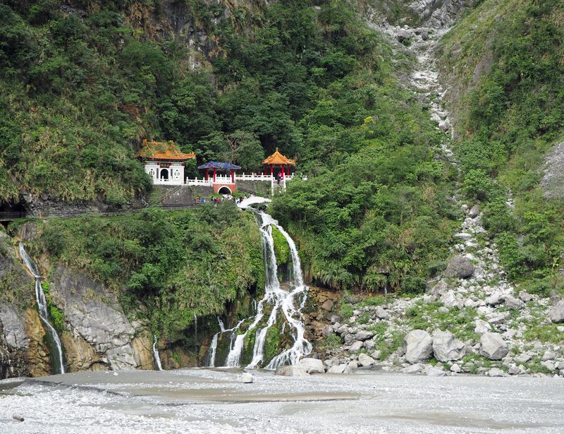 The Eternal Springs shrine above the Liwu River