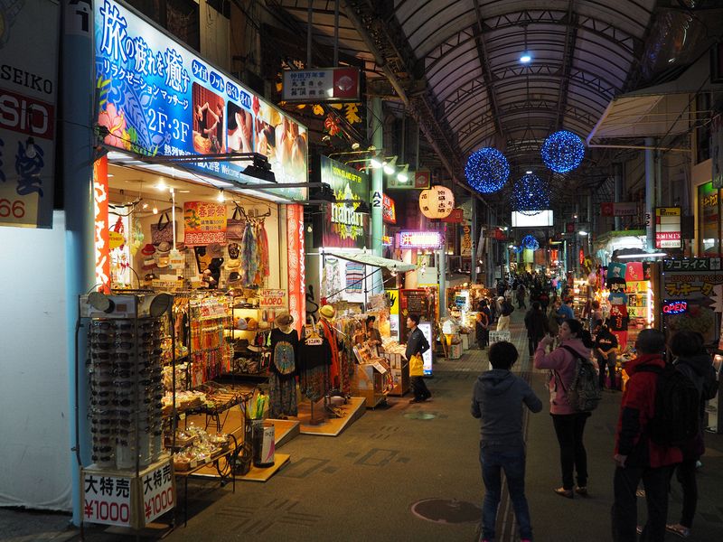 Another walkway in the market