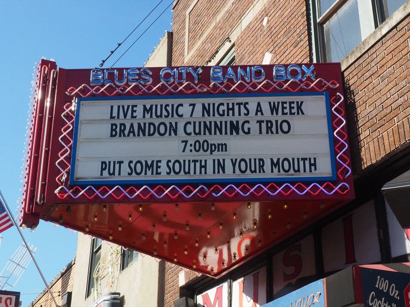 Blues City Band Box sign