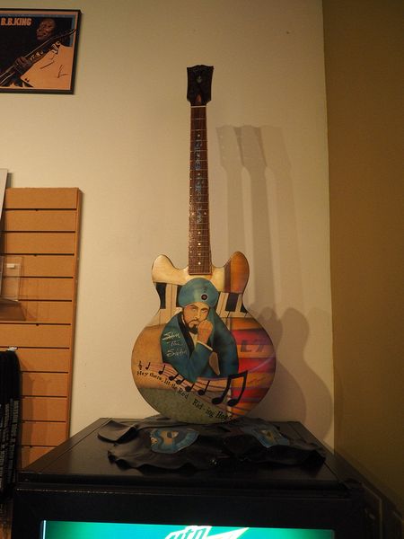 Decorated guitar 2