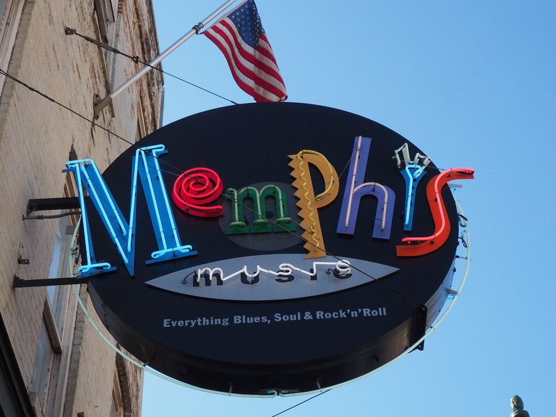 Memphis Music sign