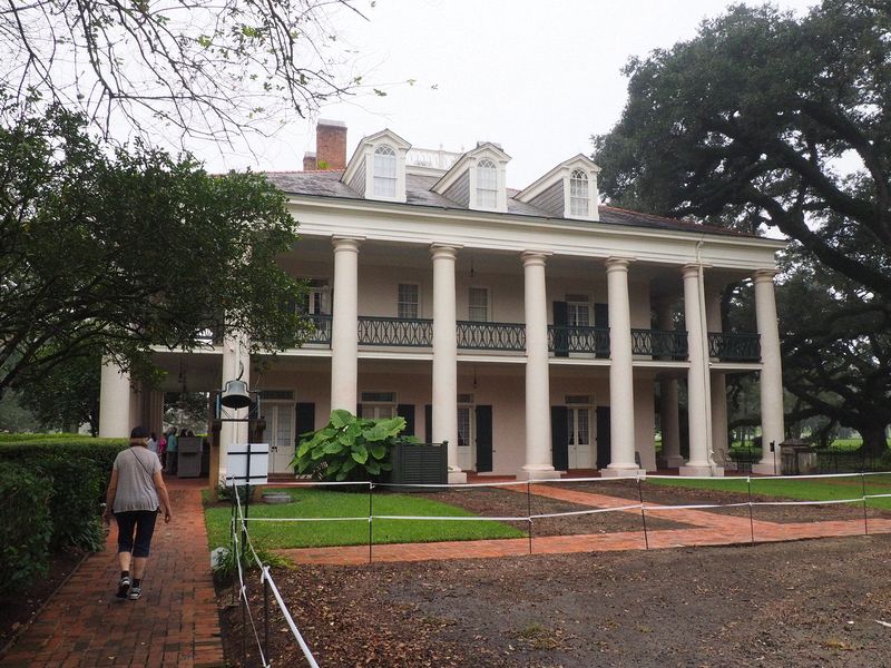 The main plantation house