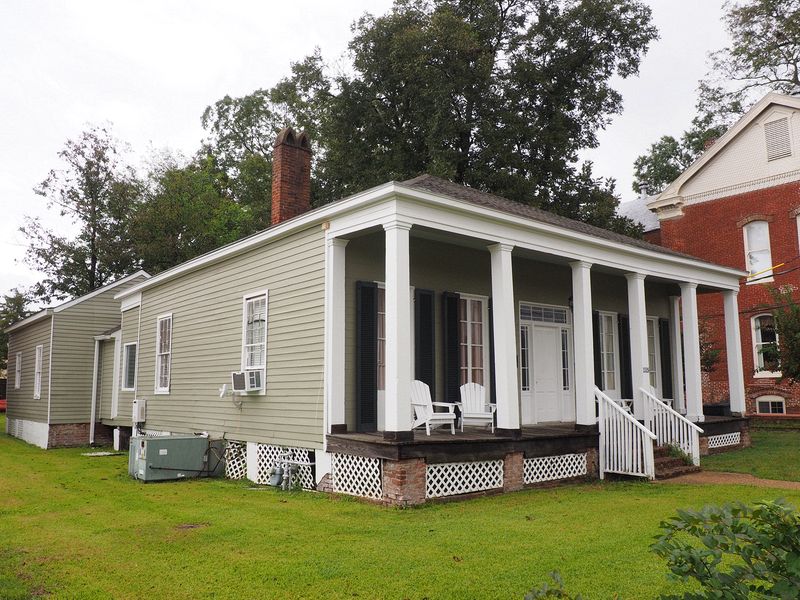 The Guider House from1860