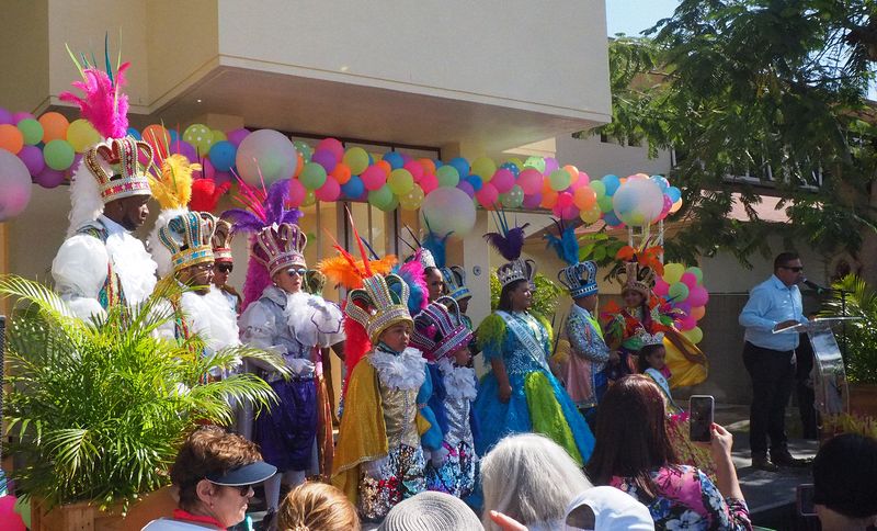 The Governor of Aruba makes a speech