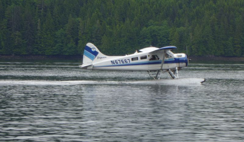 Sea plane landing