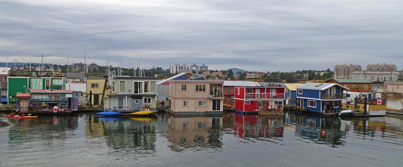 House boats