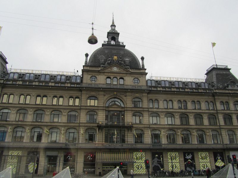 Magasin du Nord shopping center