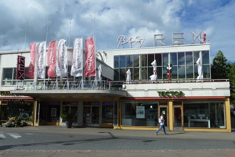 An art deco shopping center