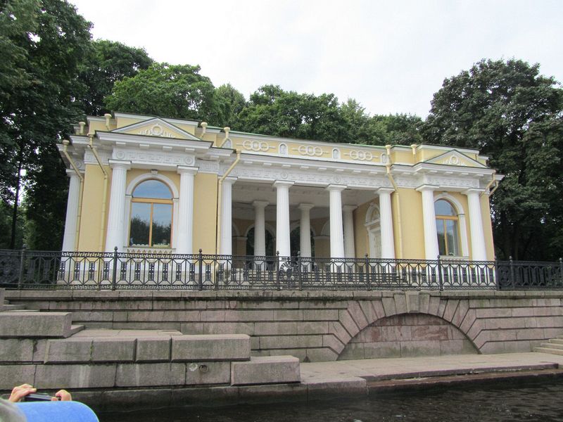 Palace boat dock