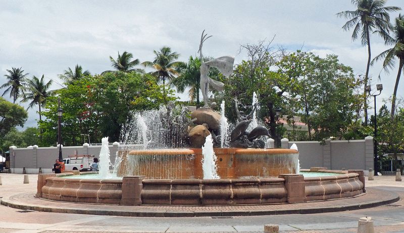 Fountain at Paseo de la Princesa