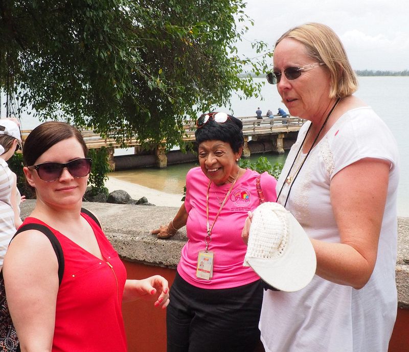 Jessica and June with our excellent tour guide