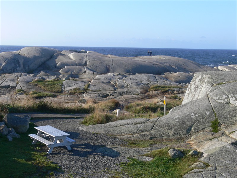 Rocky picnic