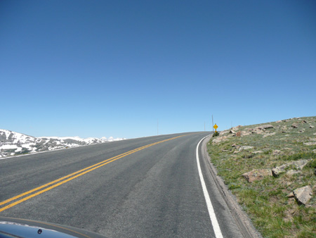 041 the road aboove tree line is crazy 5000 foot drop off