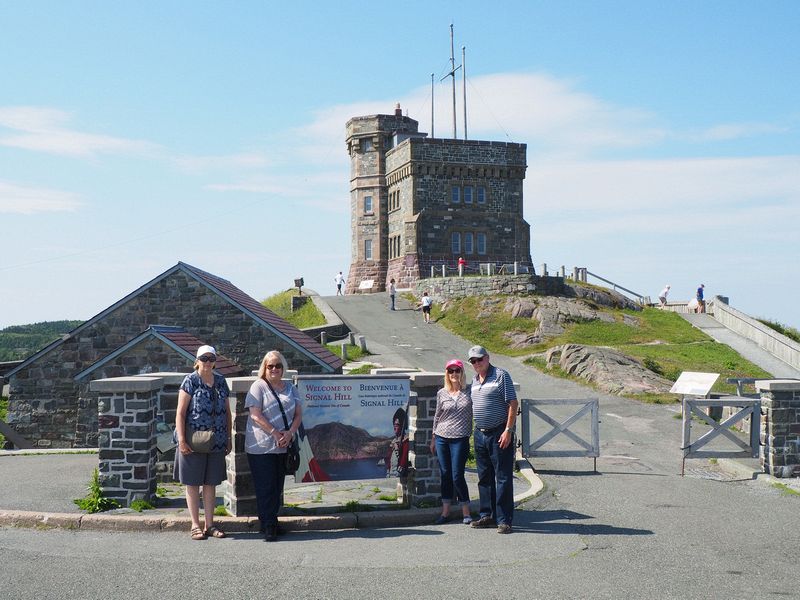 June, Linda, Eloise, and Livingston at Signal Hill