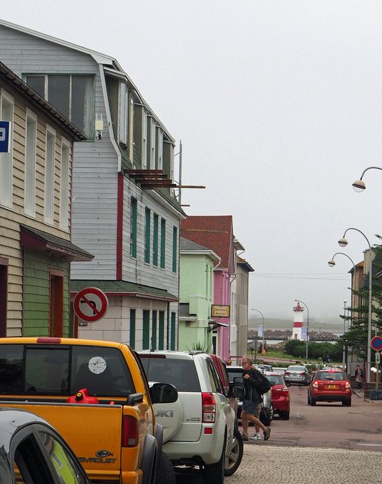 See the lighthouse at the end of the street